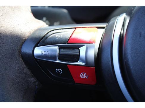 Used 2015 BMW M4 Coupe w/ Executive Package RWD image 16