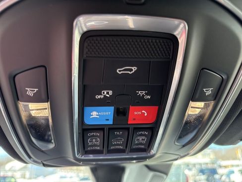 New 2026 Jeep Grand Cherokee Limited image 22