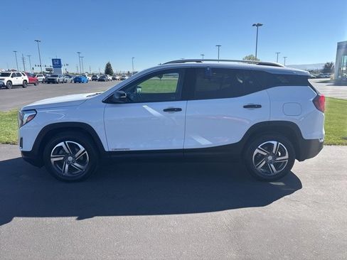 Used 2019 GMC Terrain SLT image 3
