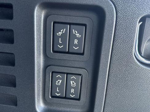 New 2026 Buick Enclave Sport Touring w/ Power Package image 35