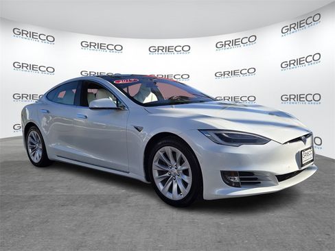 Used 2019 Tesla Model S 100D image 24