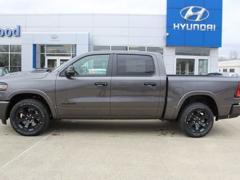 New 2026 RAM 1500 4x4 Crew Cab image 2