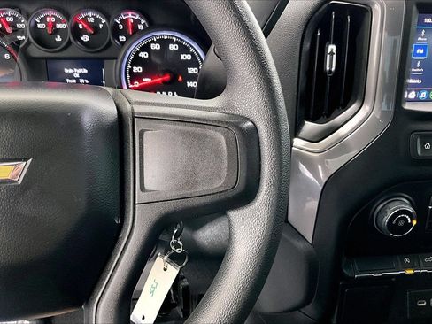 Used 2021 Chevrolet Silverado 1500 Custom RWD image 22