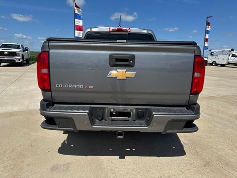 Used 2019 Chevrolet Colorado Z71 AWD/4WD image 9