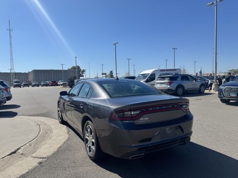 Used 2016 Dodge Charger SXT AWD/4WD image 4
