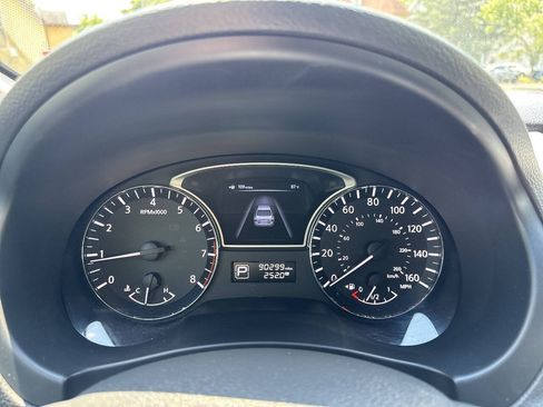 Used 2013 Nissan Altima 2.5 SV FWD image 12