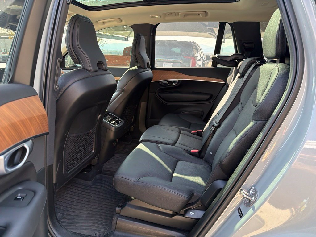 Used 2024 Volvo XC90 B6 Plus w/ Protection Package Premier AWD/4WD image 11