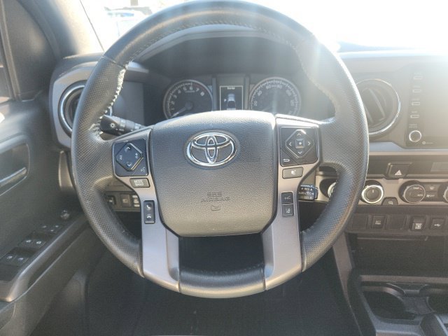 Certified 2022 Toyota Tacoma TRD Off-Road w/ Black Out Package (TMS) AWD/4WD image 8