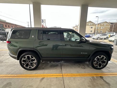 Used 2025 Rivian R1S Adventure image 8