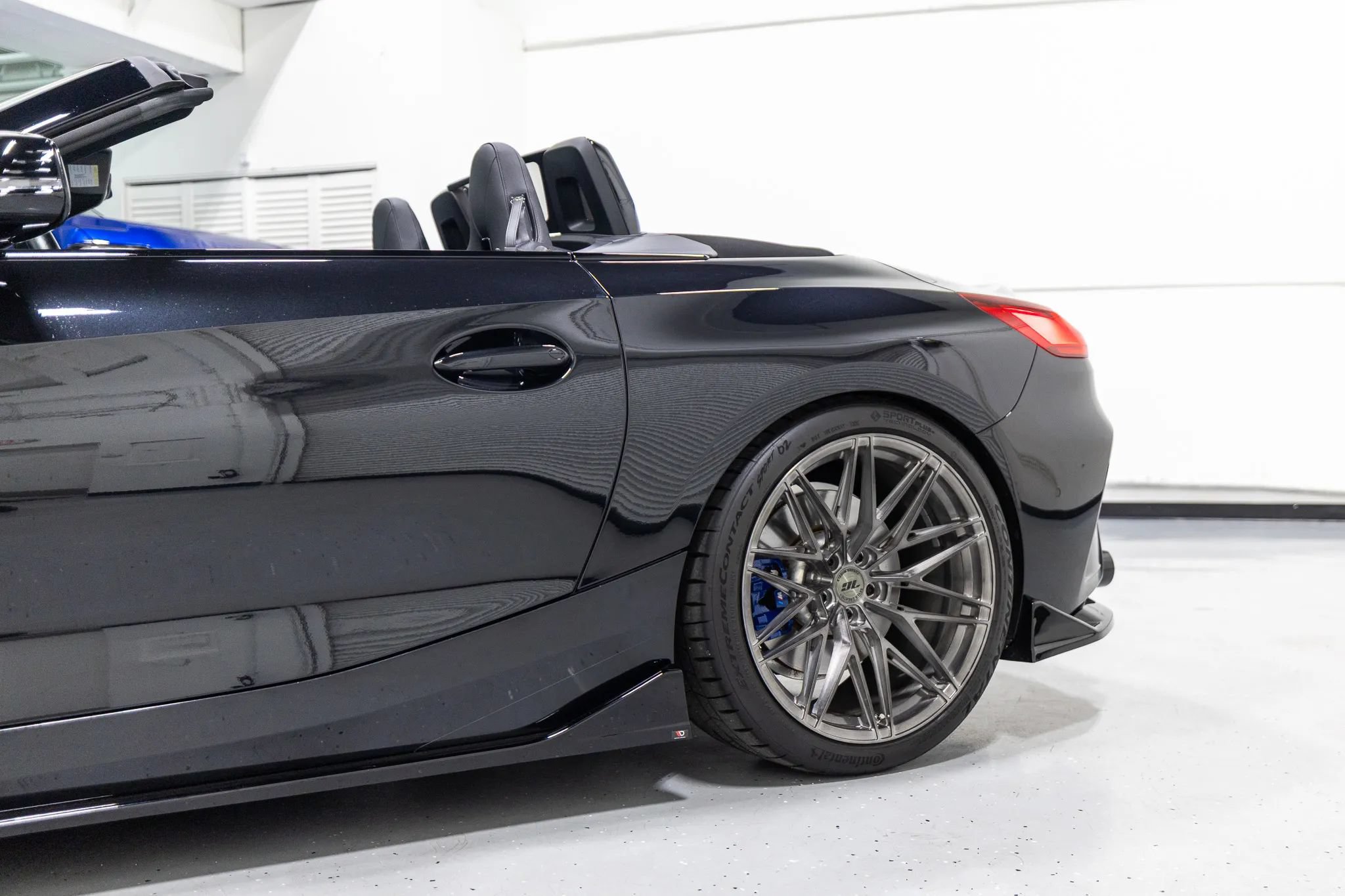 Used 2023 BMW Z4 M40i w/ Premium Package RWD image 13