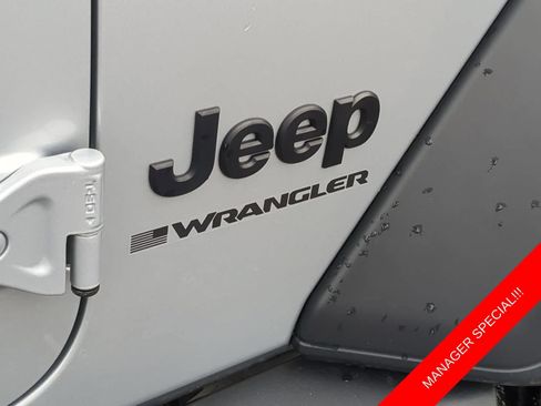Used 2023 Jeep Wrangler Sport AWD/4WD image 13