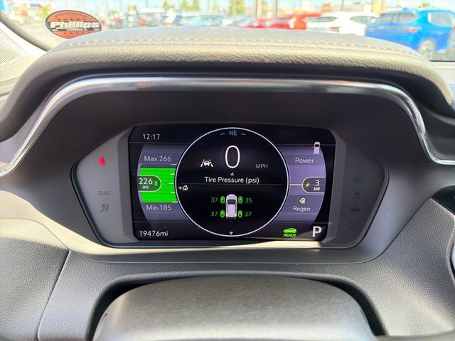 Certified 2023 Chevrolet Bolt EUV LT w/ Driver Confidence Package FWD image 17