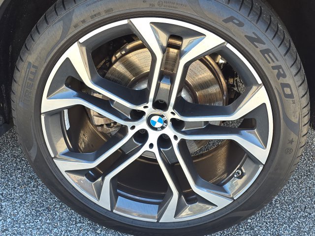 Used 2022 BMW X5 sDrive40i w/ Executive Package RWD image 10
