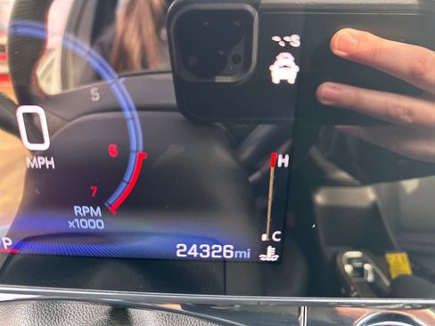 Certified 2024 Chevrolet Trax RS w/ Driver Confidence Package image 20