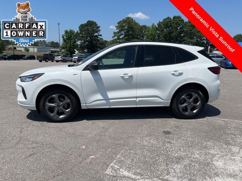Used 2024 Ford Escape ST-Line w/ Tech Pack #1 AWD/4WD image 2