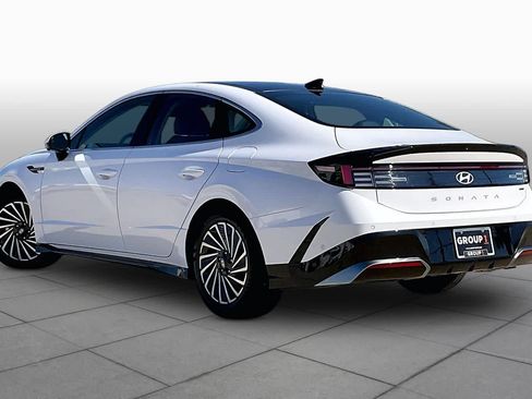 Used 2025 Hyundai Sonata Limited FWD image 12