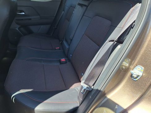 Used 2025 Nissan Kicks SR image 19