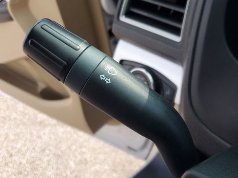 Used 2017 Ford Explorer XLT w/ Equipment Group 202A image 29