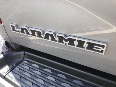 Used 2024 RAM 2500 Laramie AWD/4WD image 19