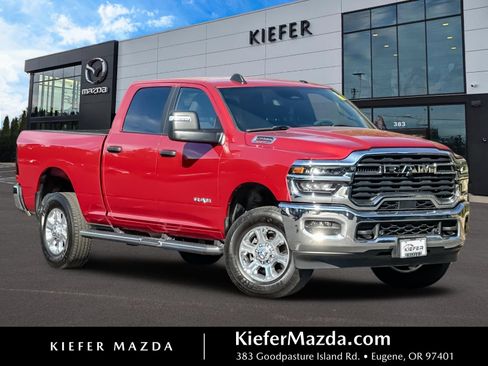 Used 2026 RAM 2500 Big Horn AWD/4WD image 1