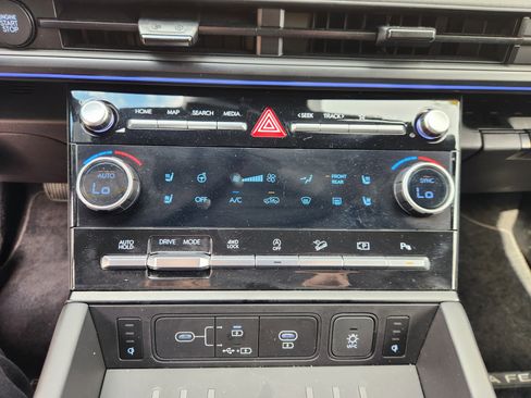 Certified 2025 Hyundai Santa Fe Calligraphy AWD/4WD image 23