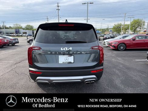 Used 2022 Kia Telluride S FWD image 6
