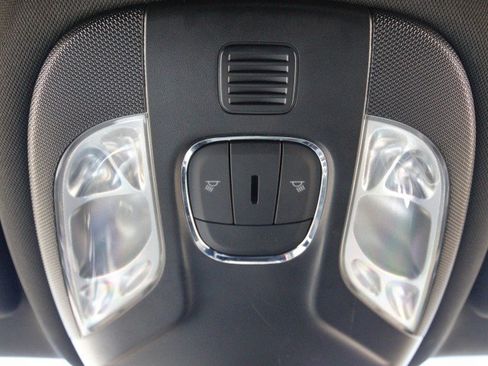 Used 2025 Jeep Compass Limited AWD/4WD image 24