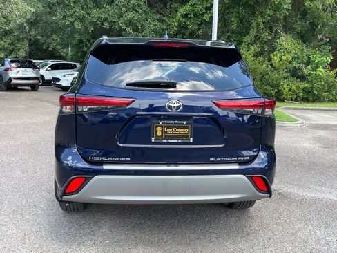 Used 2021 Toyota Highlander Platinum image 28