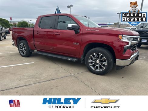 Used 2024 Chevrolet Silverado 1500 LT image 1