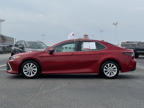 Used 2024 Toyota Camry LE image 8