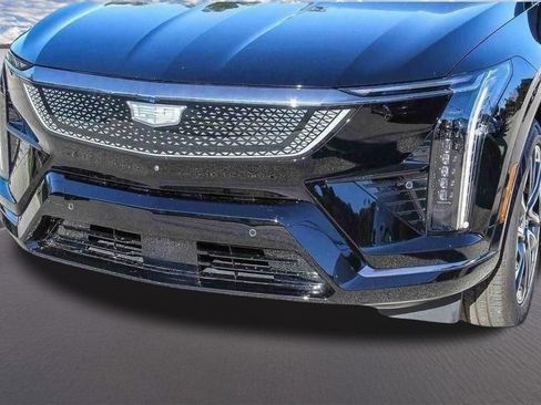 Used 2026 Cadillac Optiq Sport 1 AWD/4WD image 27