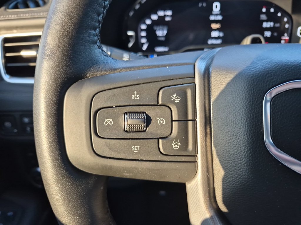 Used 2024 GMC Yukon Denali w/ Denali Reserve Package AWD/4WD image 14