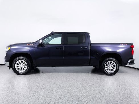 Used 2022 Chevrolet Silverado 1500 LT AWD/4WD image 5