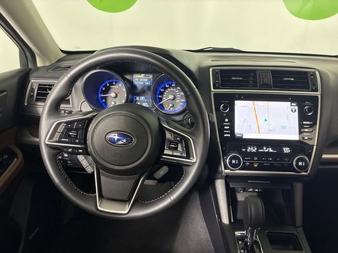 Used 2019 Subaru Outback 2.5i Touring AWD/4WD image 16