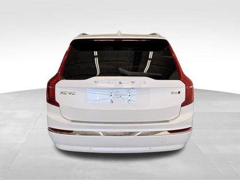 Used 2023 Volvo XC90 B6 Ultimate w/ Protection Package Premier AWD/4WD image 3