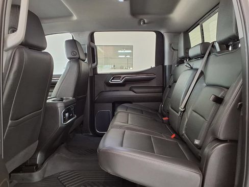 Used 2024 Chevrolet Silverado 1500 LTZ AWD/4WD image 14
