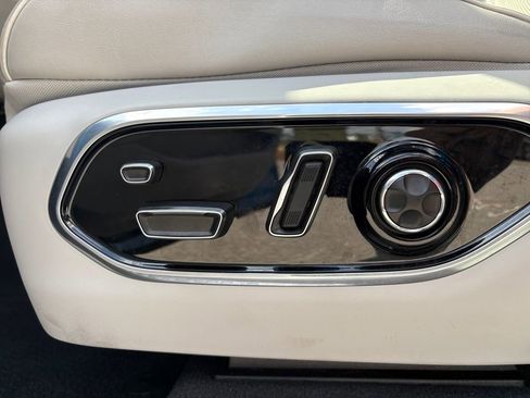 Used 2022 Jeep Grand Cherokee Summit image 15