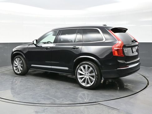Used 2024 Volvo XC90 B6 Ultimate w/ Lounge Package image 4