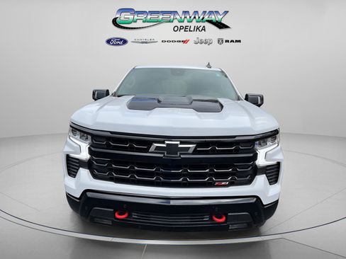 Used 2025 Chevrolet Silverado 1500 LT Trail Boss w/ LT Trail Boss Premium Package AWD/4WD image 3