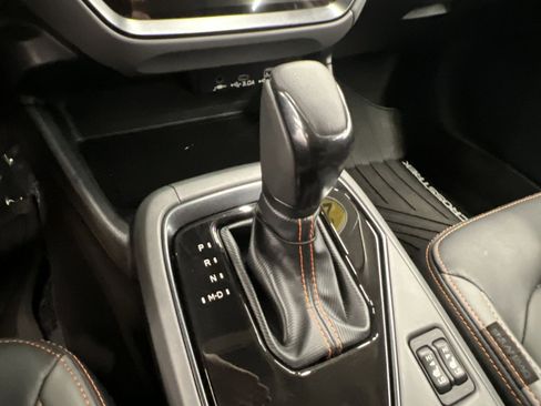 Used 2025 Subaru Crosstrek 2.5i Limited w/ Crosstrek Mirror Package image 17