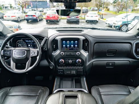 Used 2020 GMC Sierra 1500 Denali w/ Denali Ultimate Package AWD/4WD image 25