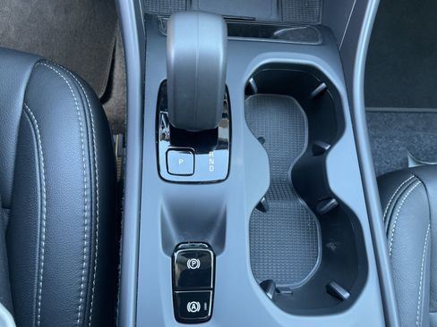 Used 2025 Volvo XC40 B5 Core image 55