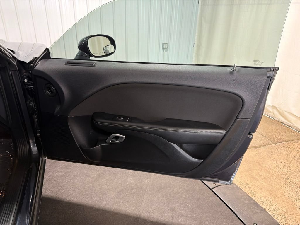 Used 2017 Dodge Challenger R/T RWD image 17