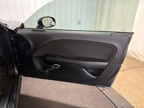 Used 2017 Dodge Challenger R/T RWD image 17