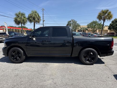Used 2017 RAM 1500 Sport w/ Black Ram 1500 Sport Group AWD/4WD image 2