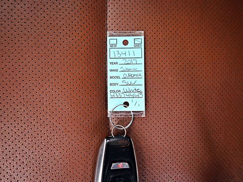 Used 2017 Subaru Outback 3.6R Touring image 34