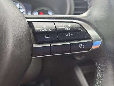 Used 2024 MAZDA MAZDA3 s FWD image 24