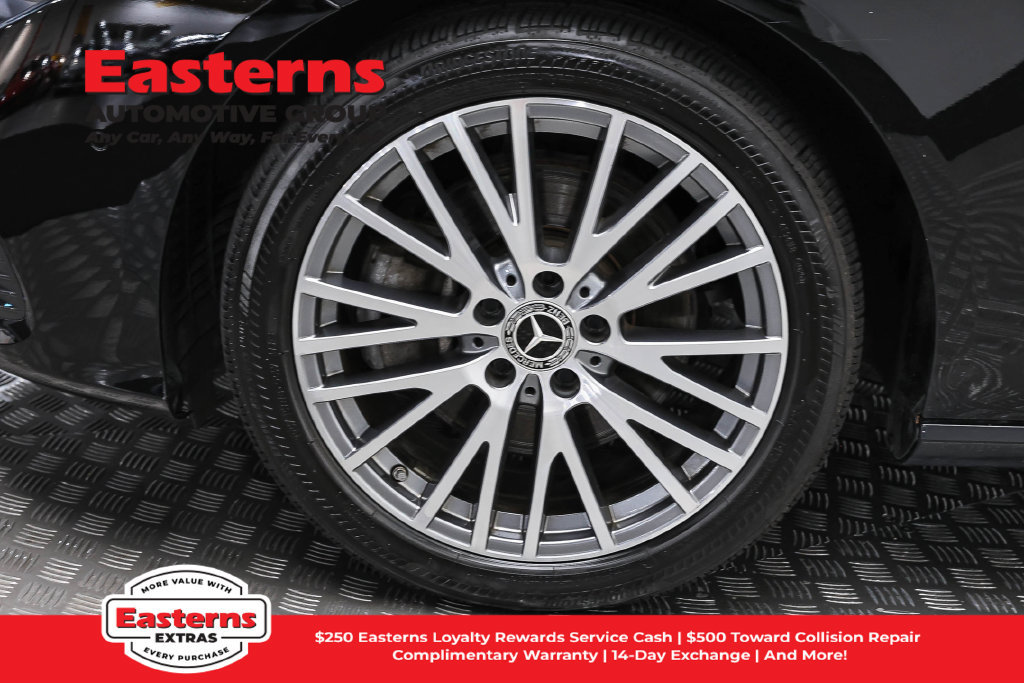 Used 2025 Mercedes-Benz CLA 250 4MATIC image 31