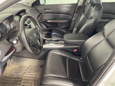 Used 2015 Acura TLX V6 FWD image 2