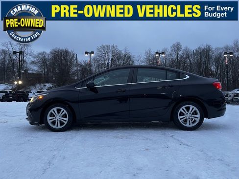 Used 2016 Chevrolet Cruze LT w/ Convenience Package image 16